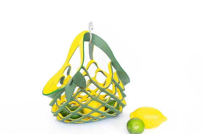 Konvertibel läderväska – Handgjord, hopfällbar och lättviktig bärväska MILA Sverige