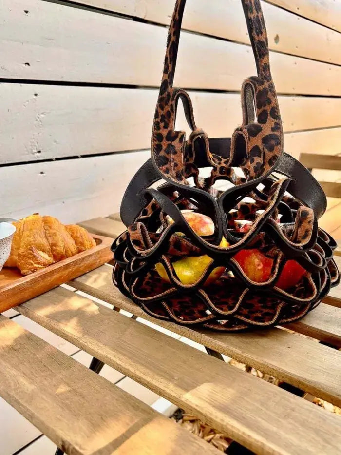 Konvertibel läderväska – Handgjord, hopfällbar och lättviktig bärväska MILA Sverige