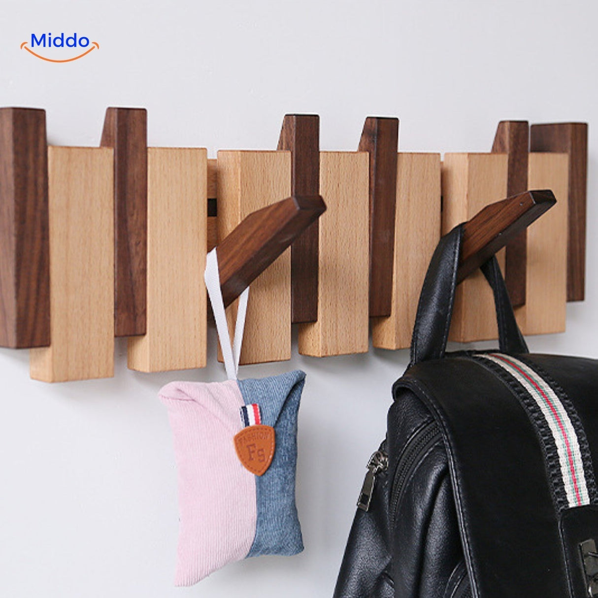 Handgjord Piano Coatrack | Lyxig träcoatrack i pianoform MILA Sverige