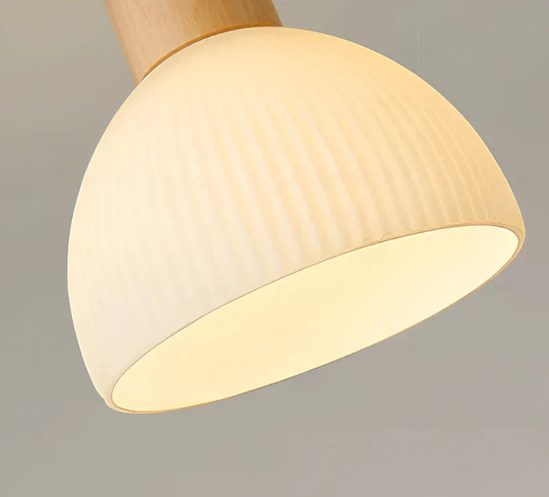 NordicGlow – LED taklampa med ribbat design och ljusstark belysning Carvallo