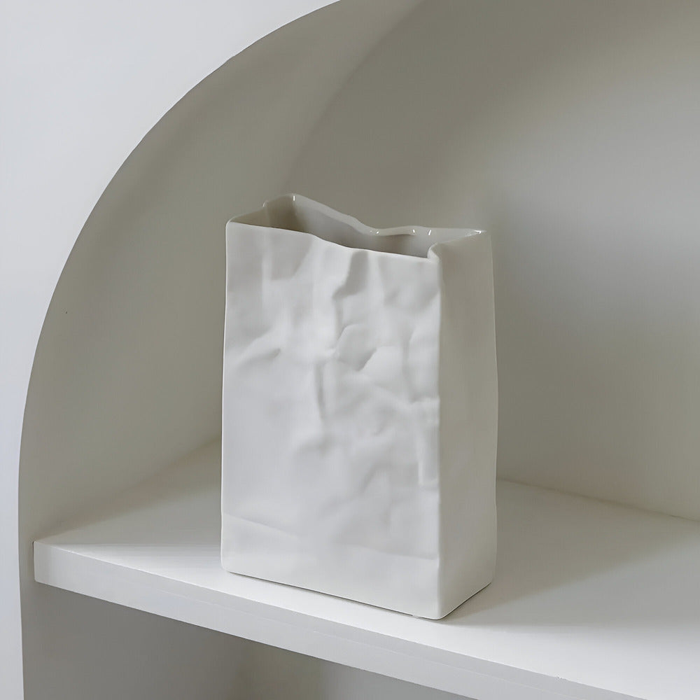 Carvallo – Stilren keramikvase med moderne papperspåse-design Carvallo