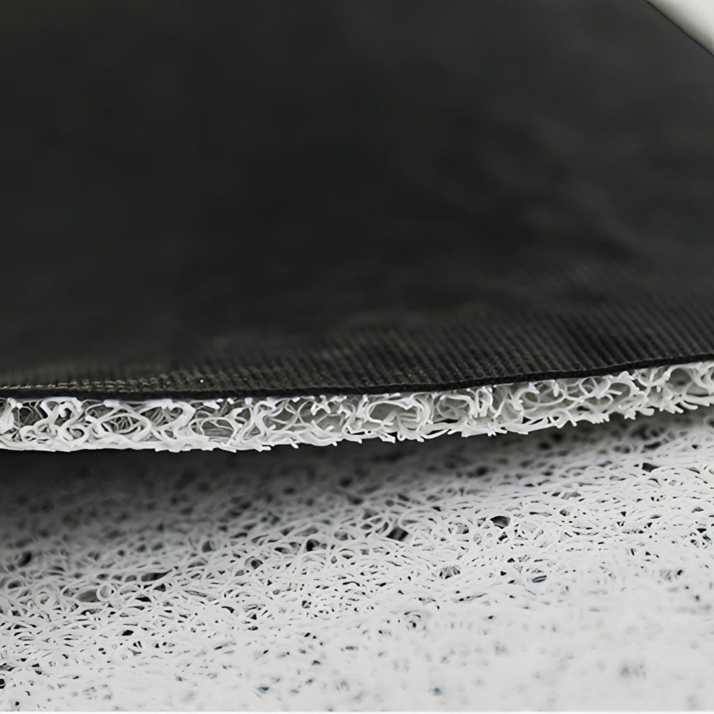 Från "Tillbaka till framtiden" inspirerad geometrisk dörrmatta – Stilren och slitstark entrématta Carvallo