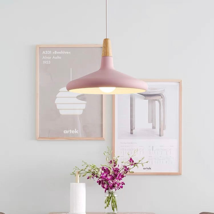 Nordisk Macaron Pendant Light | Trä Accent | Minimalistisk Charm | D7.09"-15.35" | Brick by Brick Carvallo