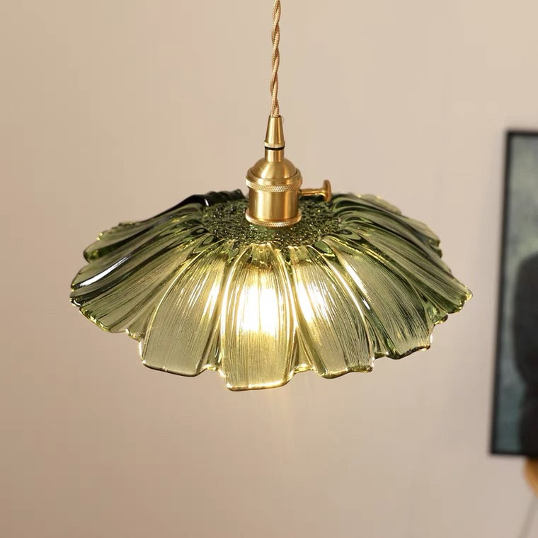 Vintage Floral Glass Pendant Light Fixture for Dining Room - Elegant Retro Design to Illuminate Your Space Carvallo