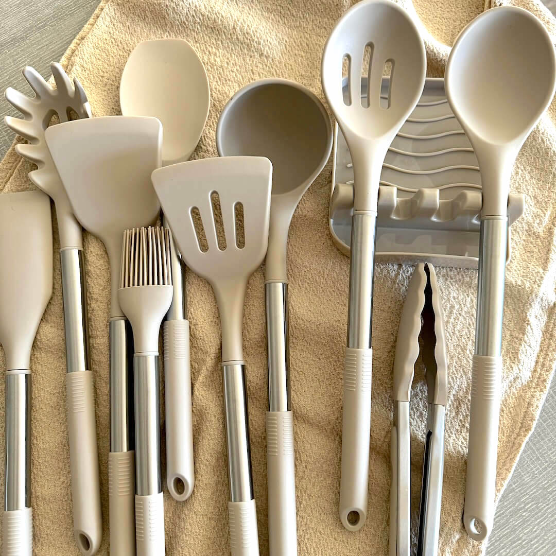 Carvallo FlexKit Kökstillbehör Set 12-delar | Värmebeständigt silikon | Med hållare | BPA-fri Carvallo