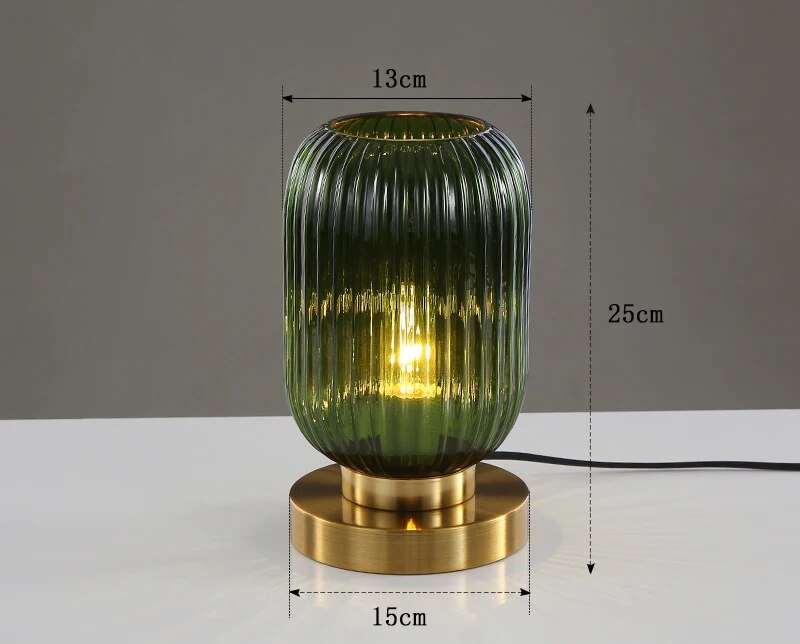 Isa Kristallbordslampa - Skandinavisk designglaslampa, modern elegant inredning Carvallo