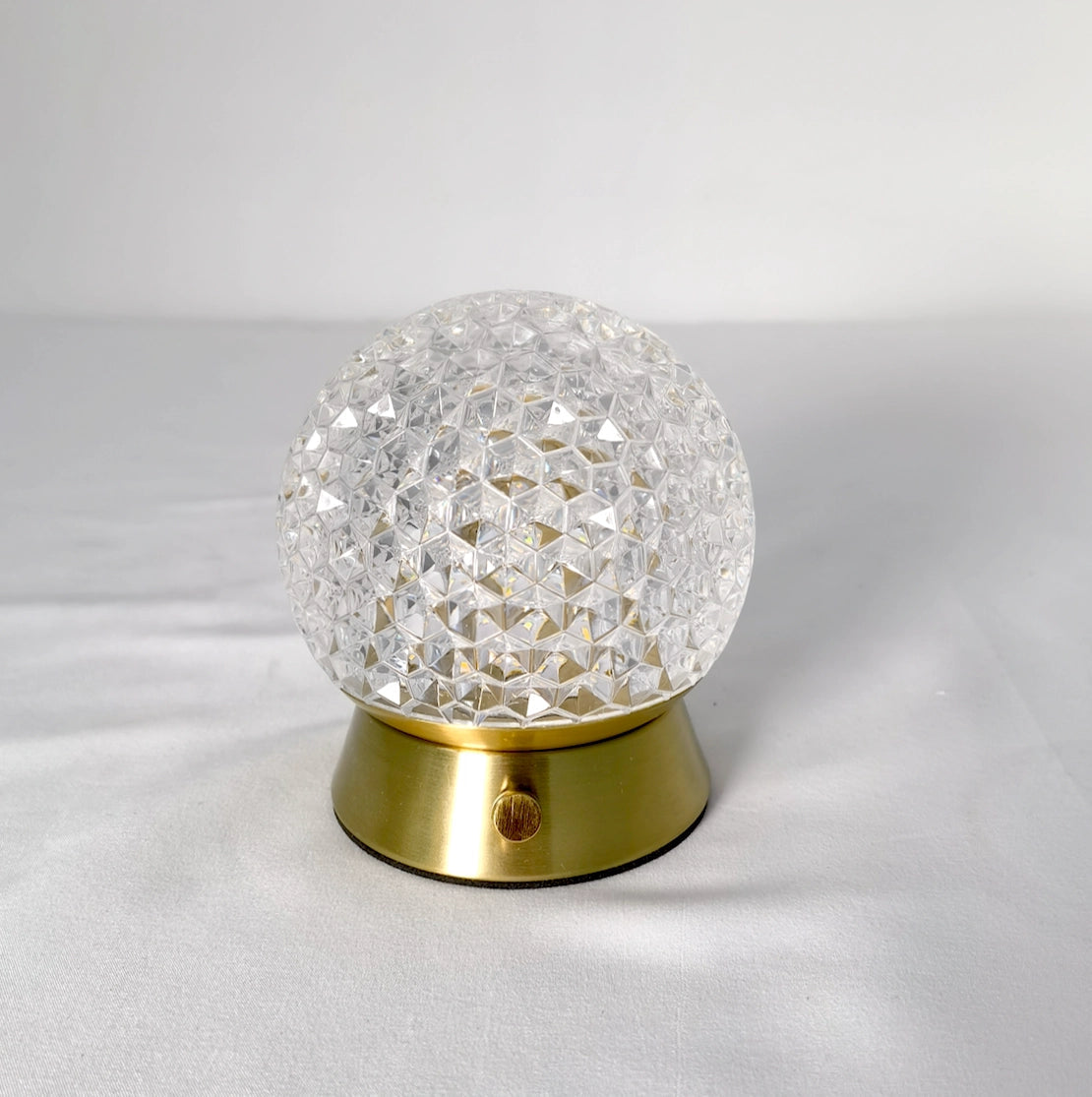 Trådlös uppladdningsbar bordslampa – Dimbar LED, Modern design, Bärbar belysning för sovrum eller vardagsrum Carvallo