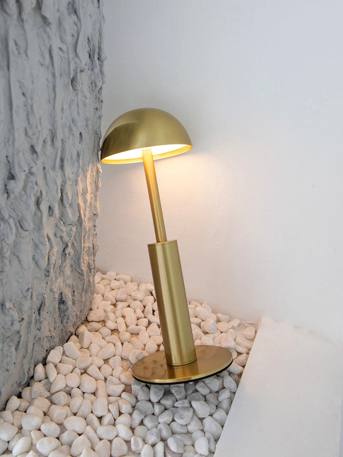 Trådlös uppladdningsbar bordslampa – Unik skulptural design, 3-stegs dimmer, LED för vardagsrum eller sovrum Carvallo