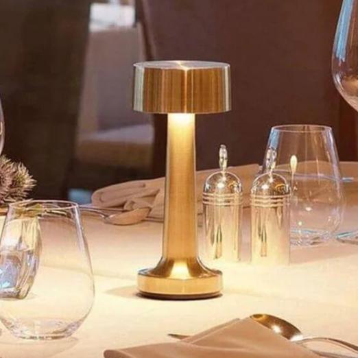 RoyaleGlow Trådlös LED Bordslampa – Dimbar Touch-Control Lampa för Hem & Kontor Carvallo