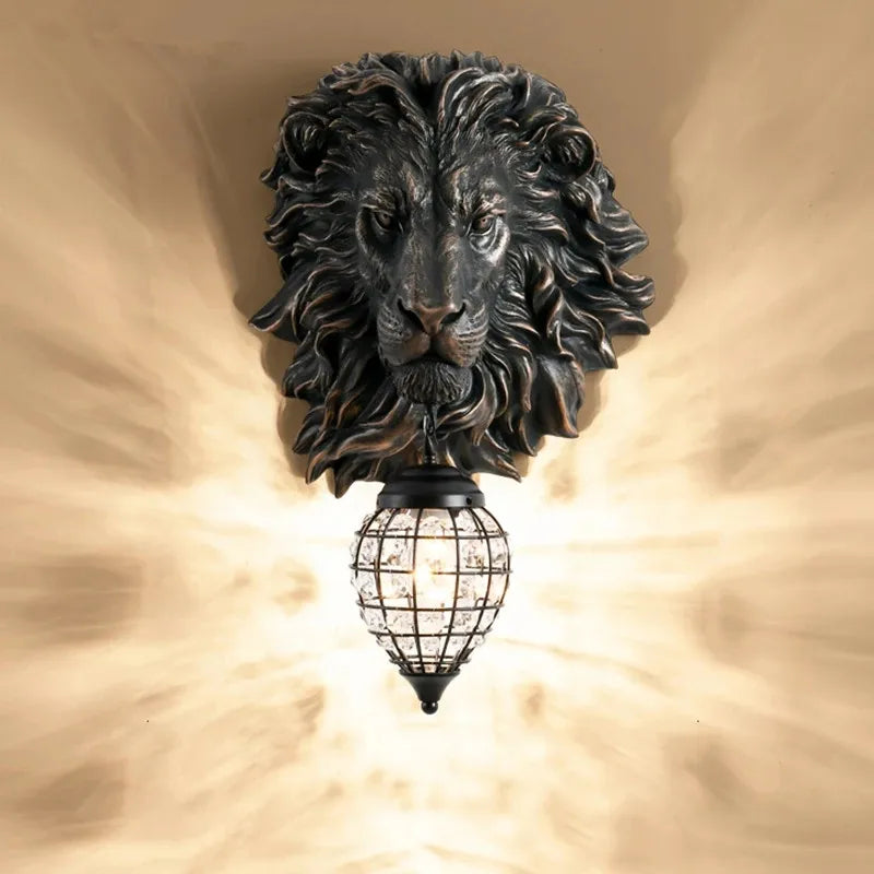 RegalGlow - Majestätisk lejon vägglampa med varm, stämningsfull belysning Carvallo