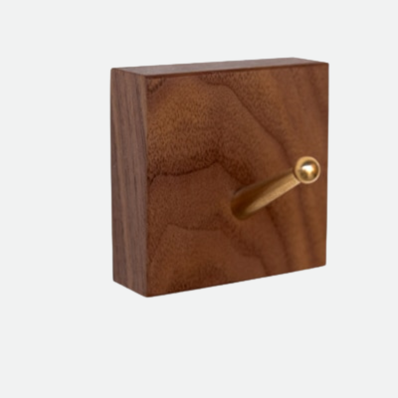 Carvallo – Handgjord Träväggskrok med Messingsfäste Carvallo