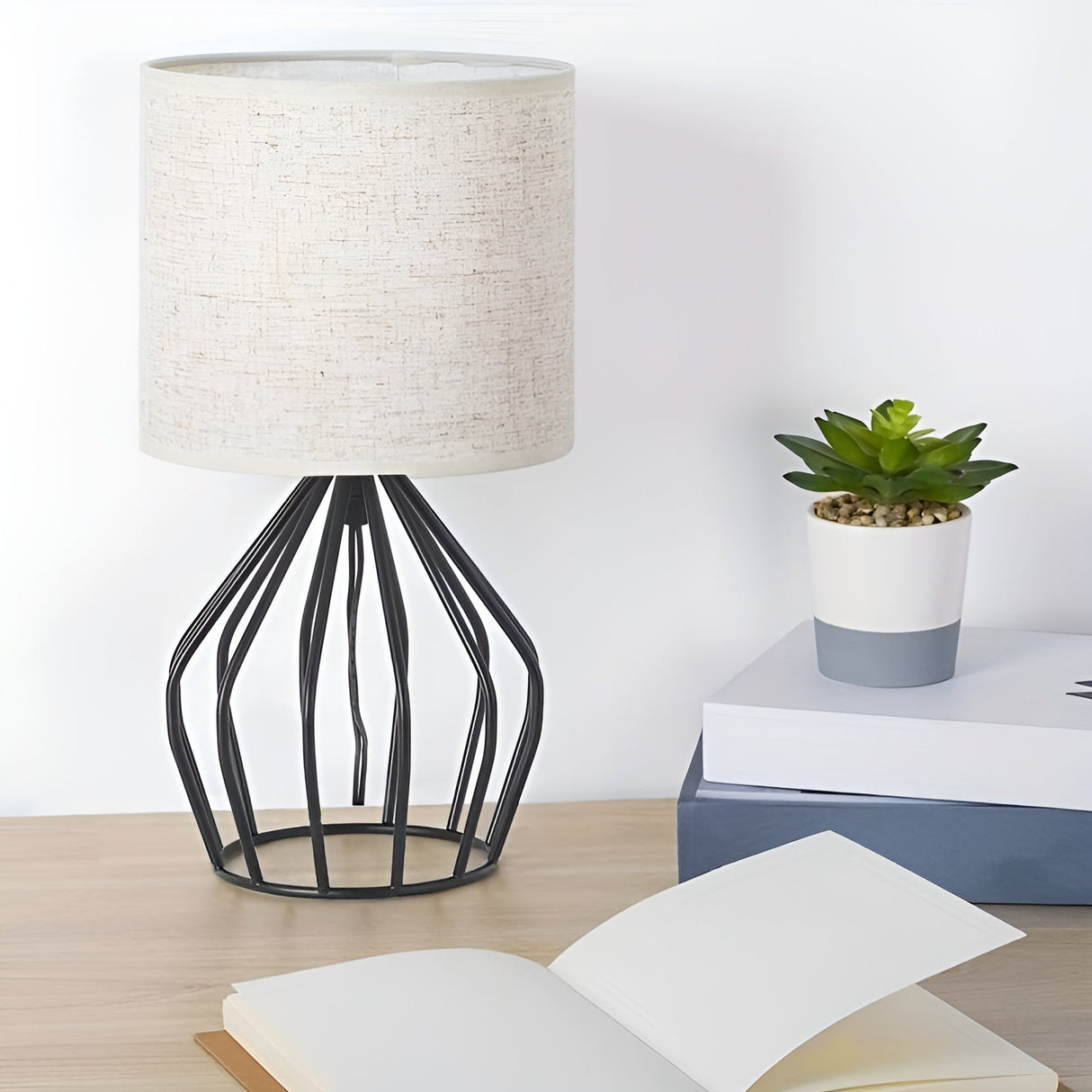 Modern Wireframe bordslampa – elegant design, Ambient Glow MILA Sverige