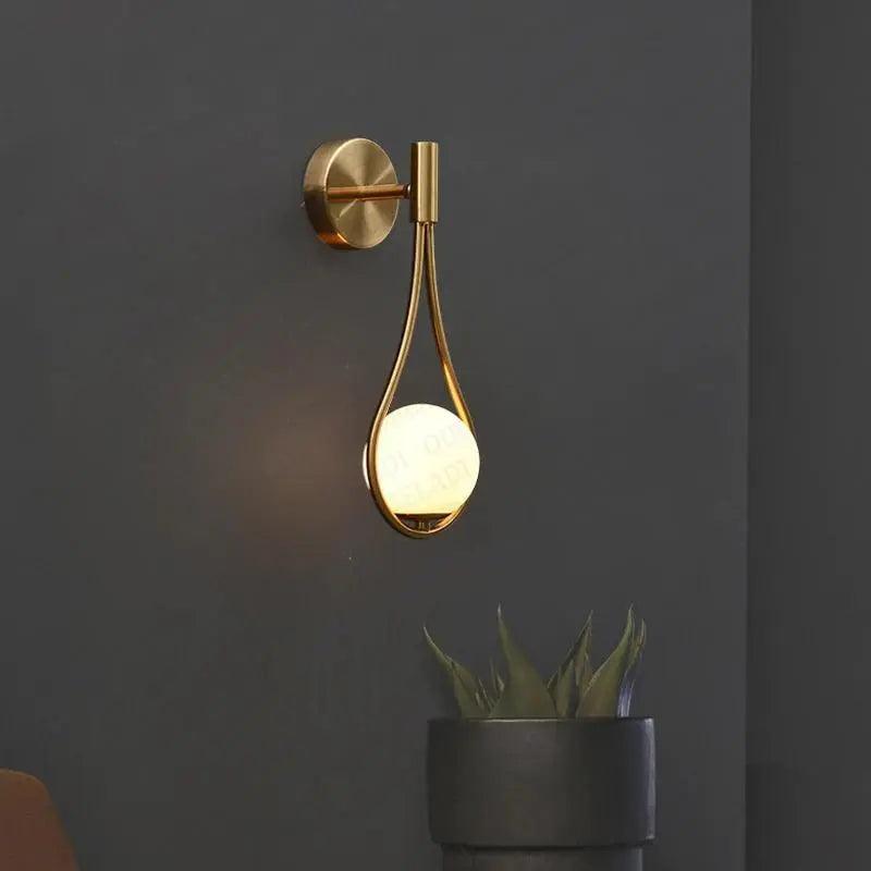 Vägglampa Modern Guld Glas Sconse Carvallo
