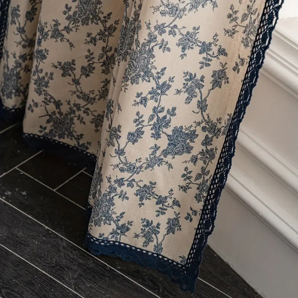 Maribelle Blommig Spetskant Gardin Carvallo