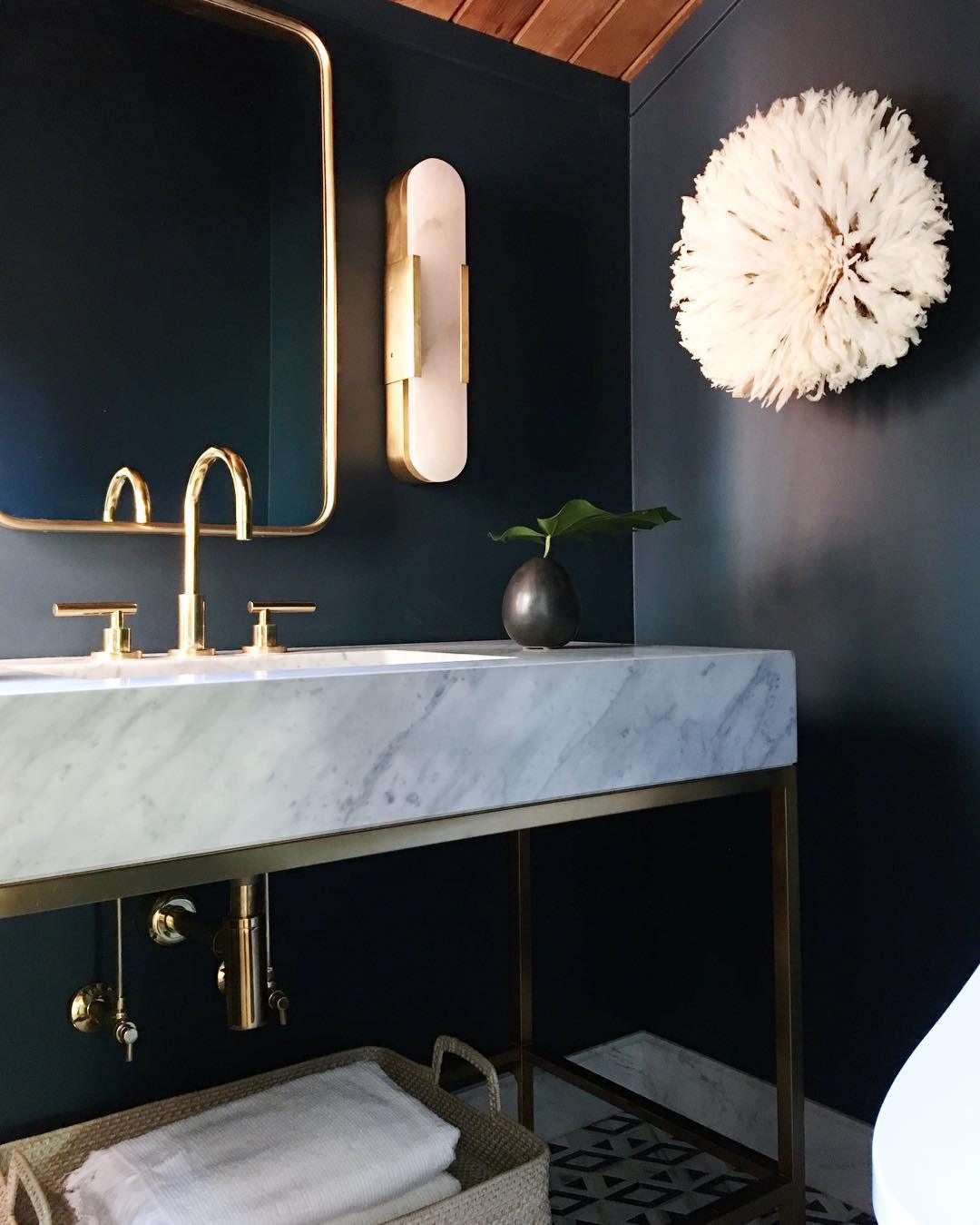 Högkvalitativ Alabaster Vägglampa med Modern Design Carvallo