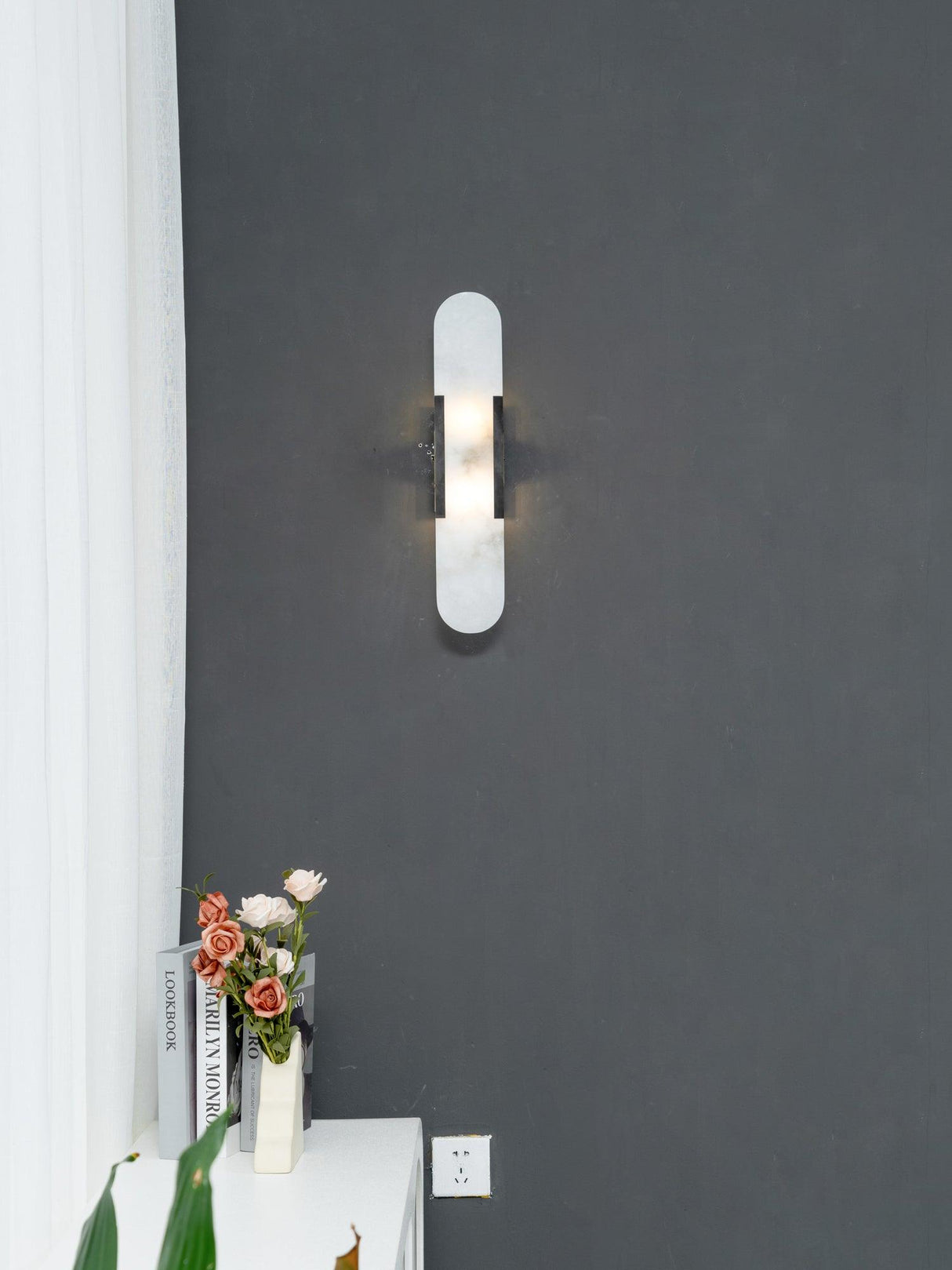 Högkvalitativ Alabaster Vägglampa med Modern Design Carvallo