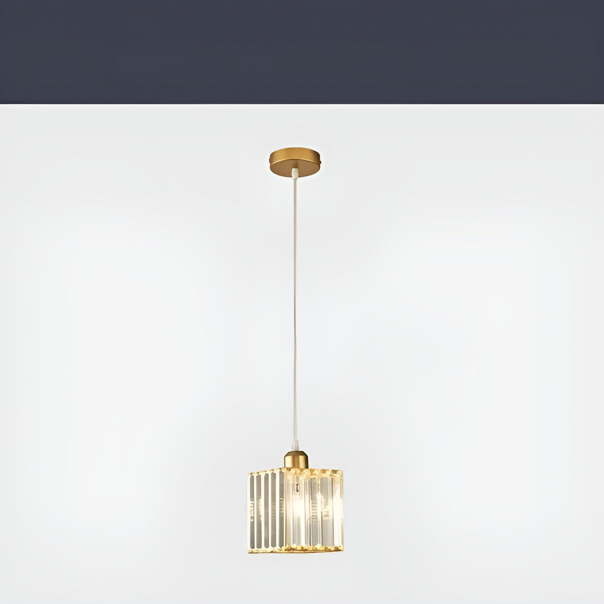 BrilliantGlow Light - Elegant K9 Crystal Pendant Light Carvallo