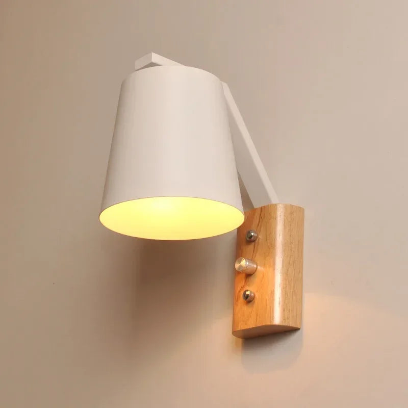 WoodFlex - Modern Trä Vägglampa med Svängbar Arm Carvallo