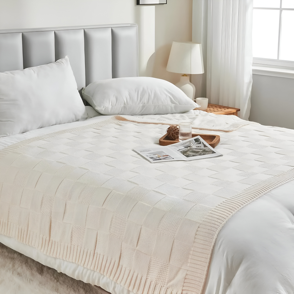 MonoWeave Pläd – Elegant Stickad Filt Hemnix