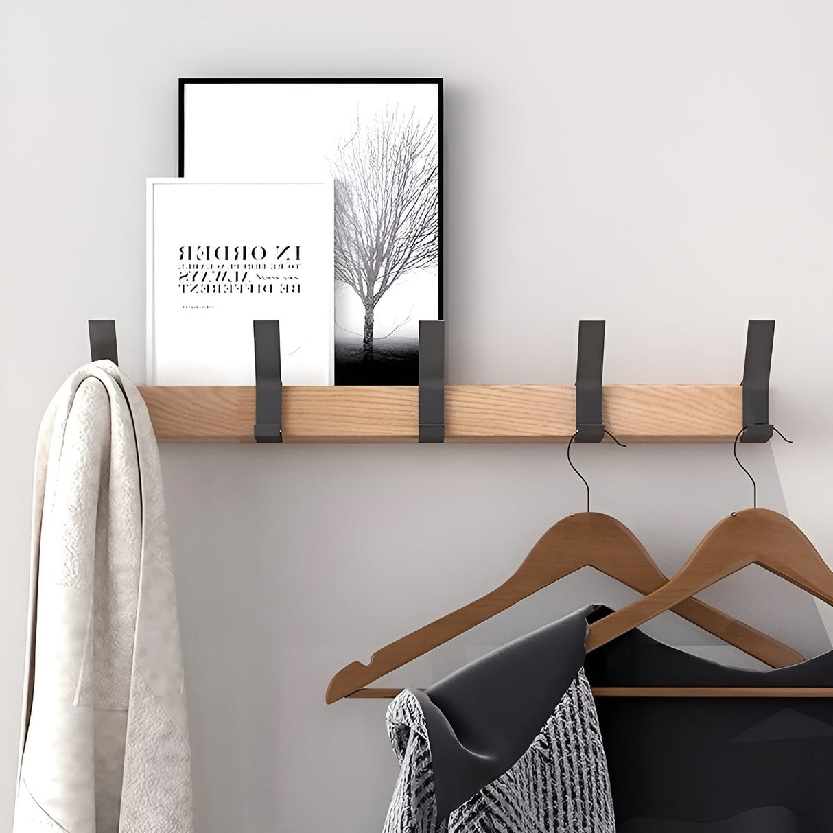 HookFlex Rack - Väggmonterad Rörlig Bambu-Krokarställning Carvallo