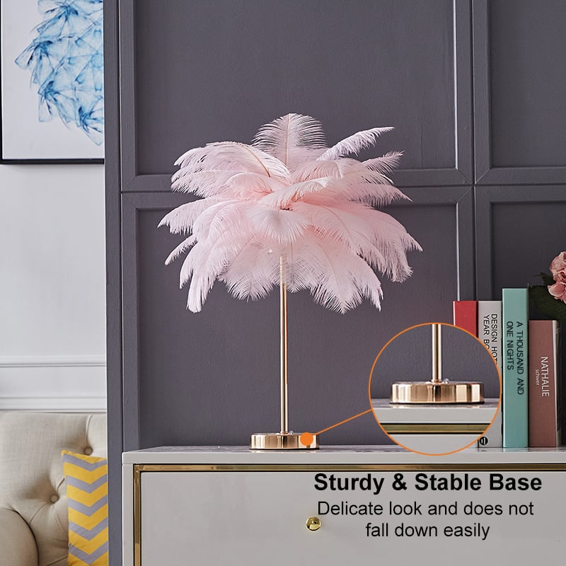 Art Deco Feder Guld Gildad Bords Lampa Med Mjuk Ljus Carvallo