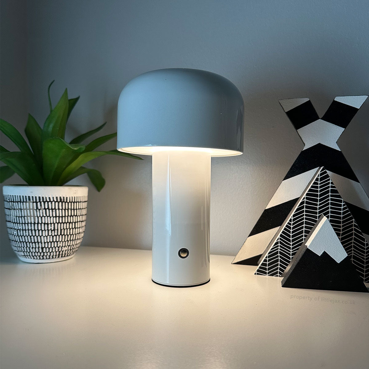 Stilig modern trådlös svamp-lampa för hem och kontorsbruk Carvallo