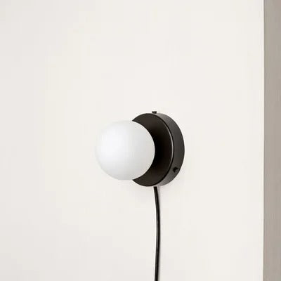 Elegant Glasvägglampa med plug-in design och LED-lampa Carvallo