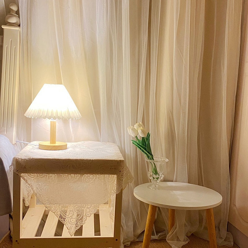Koreansk Retro Plisserad Bordslampa för Elegant Hembelysning Carvallo