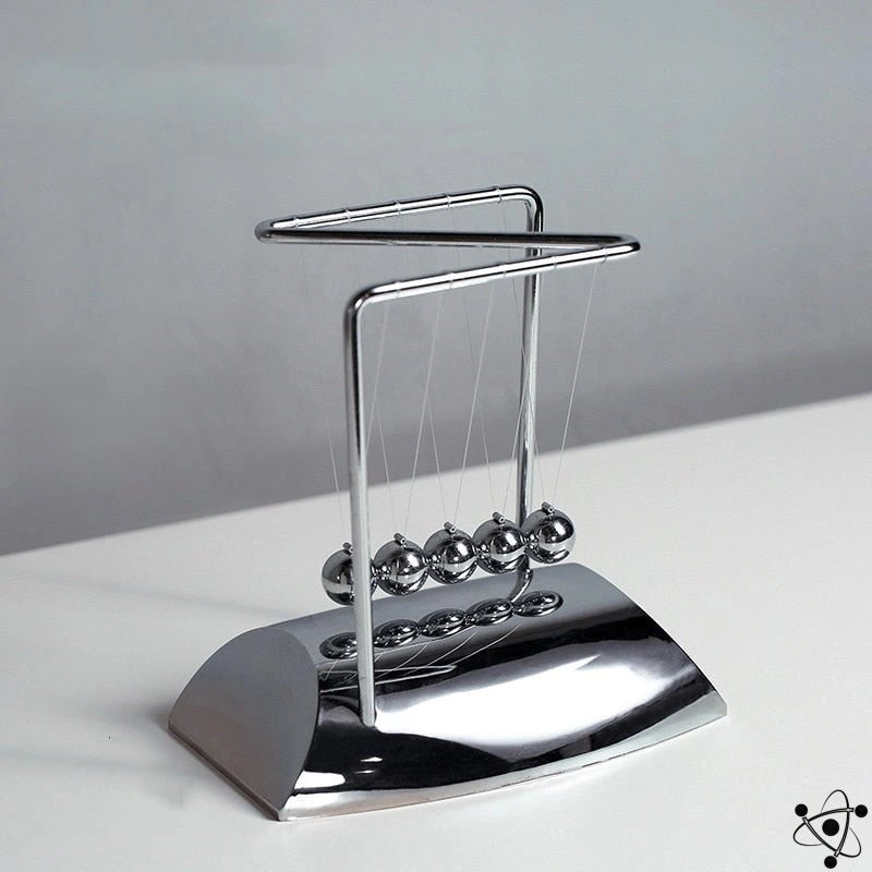 Carvallo – Z format Newtons pendel för fokus på skrivbordet och stressavlastning Carvallo