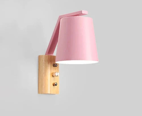 WoodLume – Modern LED Vägglampa i Trä för Vardagsrum och Sovrum Carvallo