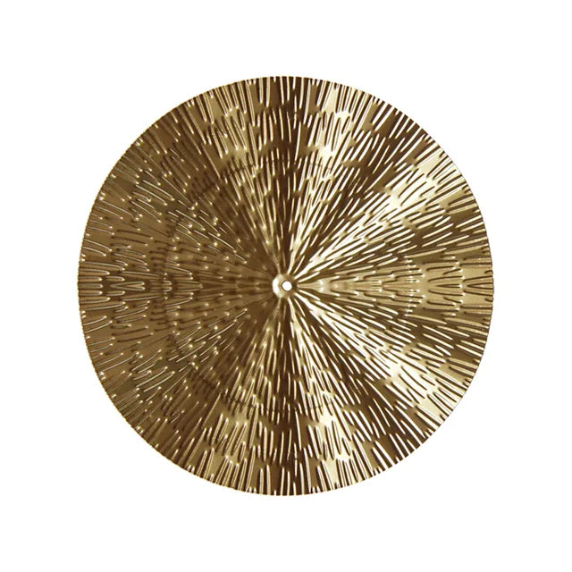 Gyllene minimalistisk cirkelväggskulptur – Modern metallinredning MILA Sverige