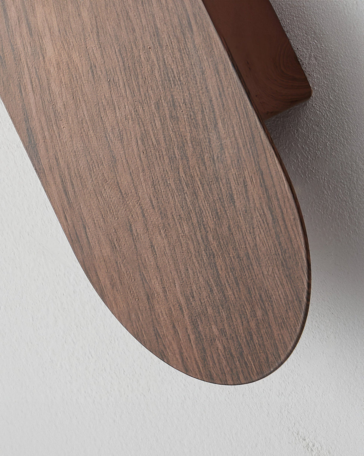 NobleBeam - Elegant Medeltida Vägglampa för Sofistikerade Rum Carvallo