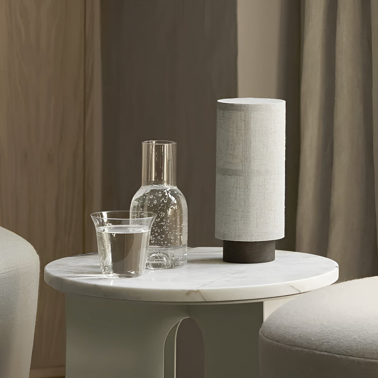 Silkes bordslampa – Japansk design för stilbjudande och dekorerande belysning Carvallo