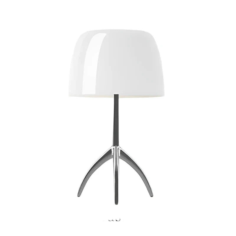 LumiTripod – Modern LED Skrivbordslampa med Justerbar Design Carvallo