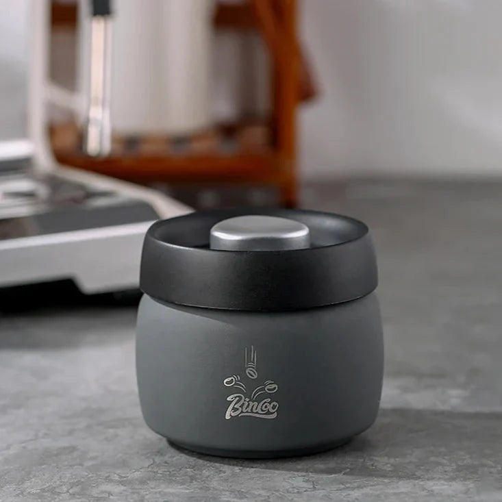 Royallure Kaffeebehållare i rostfritt stål med manuell vakuumlock för färska bönor Carvallo