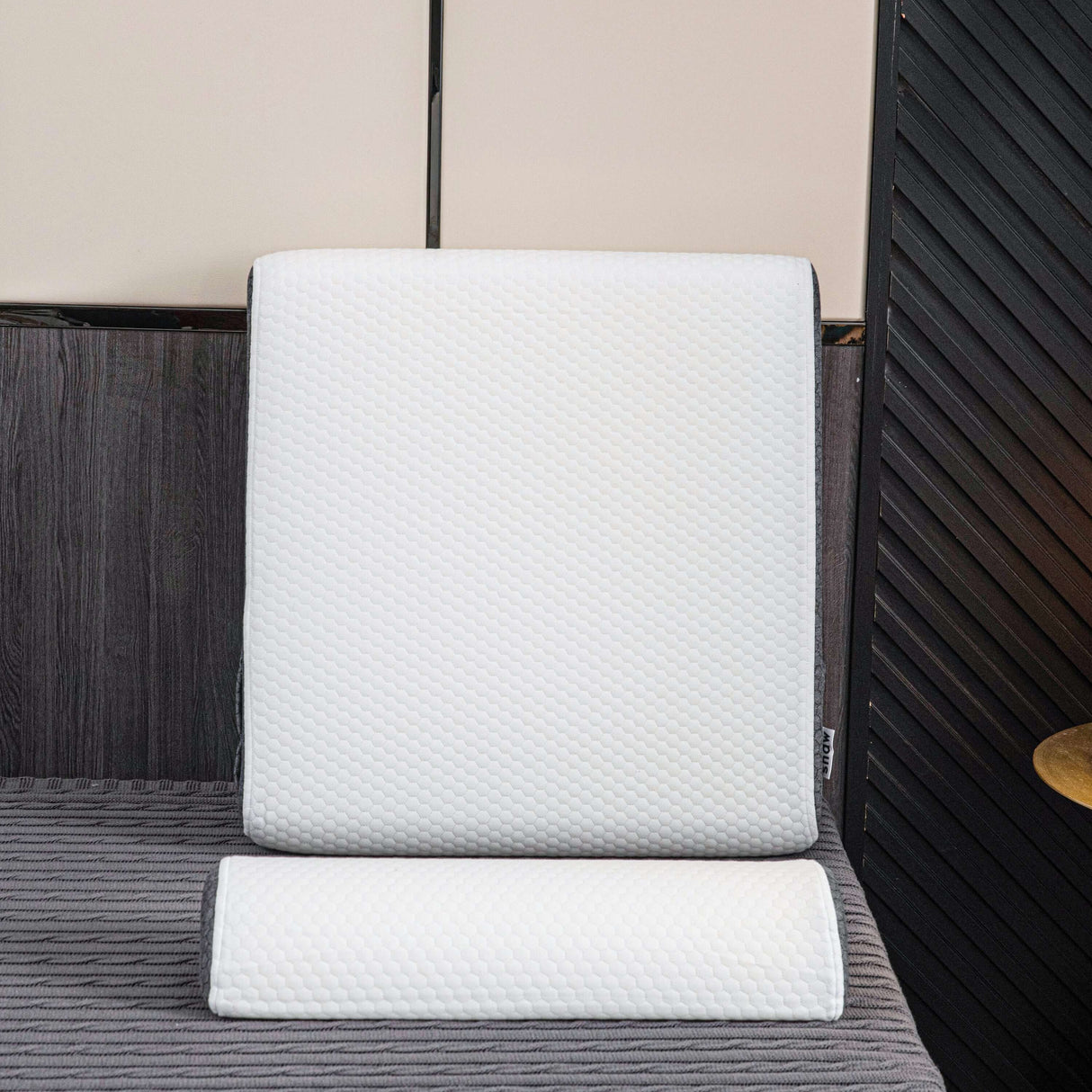 Royallure Deluxe Lutande Reflux Kudde – Minnesskum, Svalkande Överdrag, Multi-Stöd Carvallo