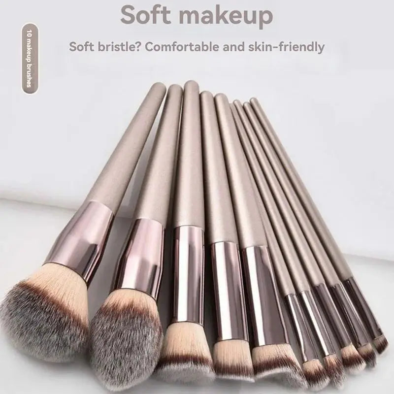 Carvallo-up Penselsæt LuxeBrush Gold | 10-delt | Bløde syntetiske hår & trægreb | Præcis & skånsom mod huden Carvallo