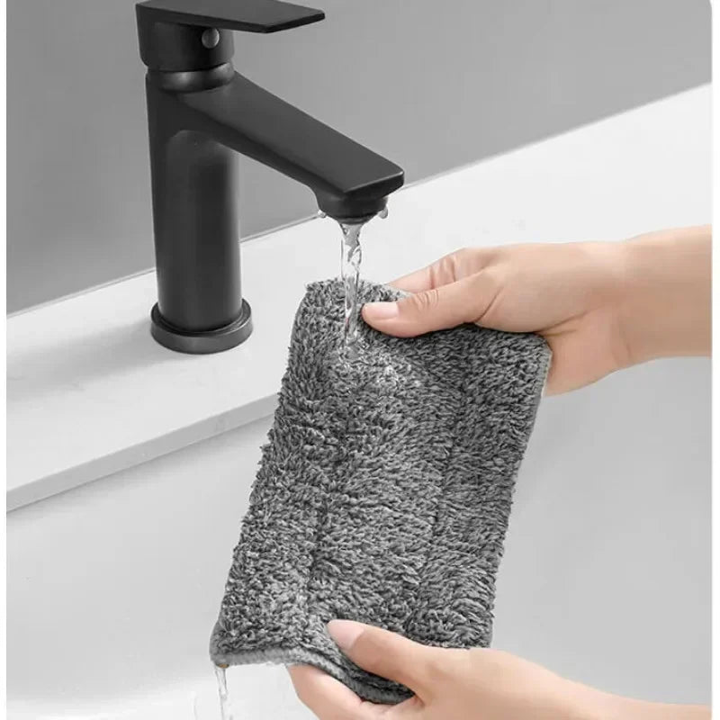 Carvallo | Rengöringsmedel för fönster & skjutdörrar | Grundlig & Handig | För svåråtkomliga hörn Carvallo