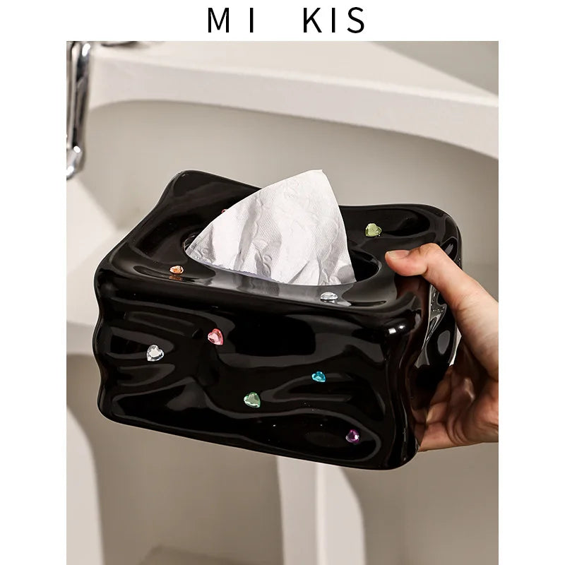 Élise – Lyxig Porslinservettlåda med Hjärtfomad Ädelsten Accent Carvallo