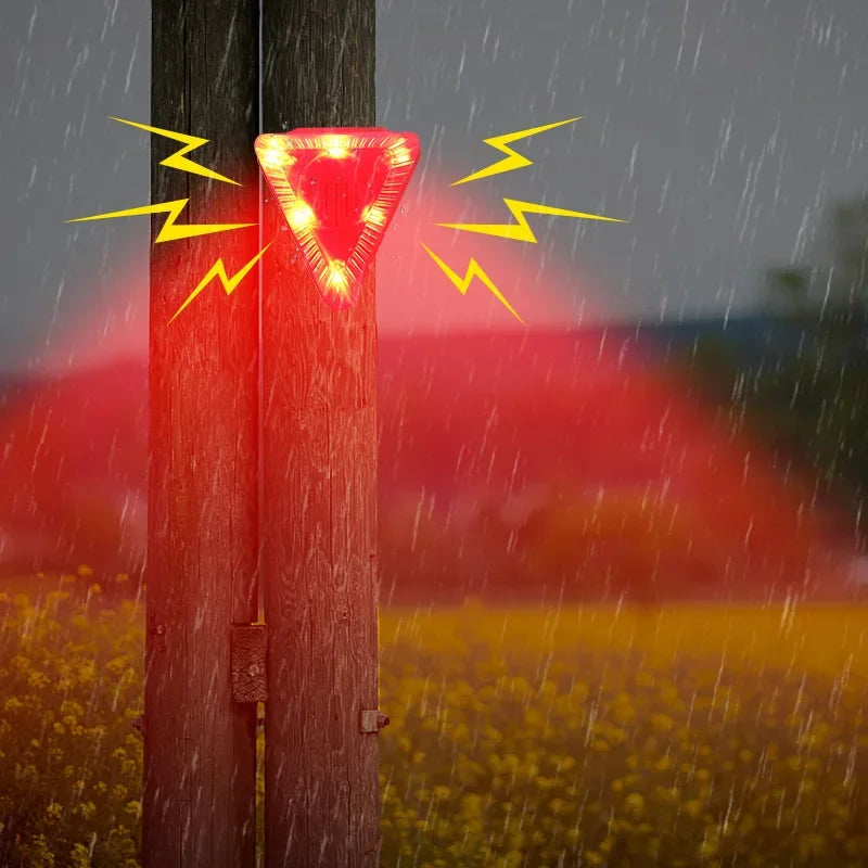 Carvallo Solar-Alarmsljus med hundljud | LED-säkerhetsljus med 129 dB alarm | Vattentålig & djuravskräckning | För trädgård, gård & stall Carvallo