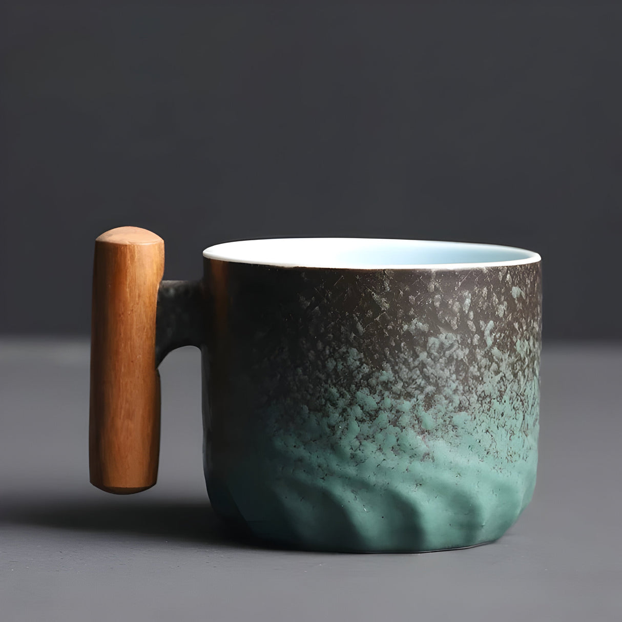Keramik-kaffekopp med trähandtag – Retro-design, Robust och stilfull | Perfekt för kaffe och te Carvallo