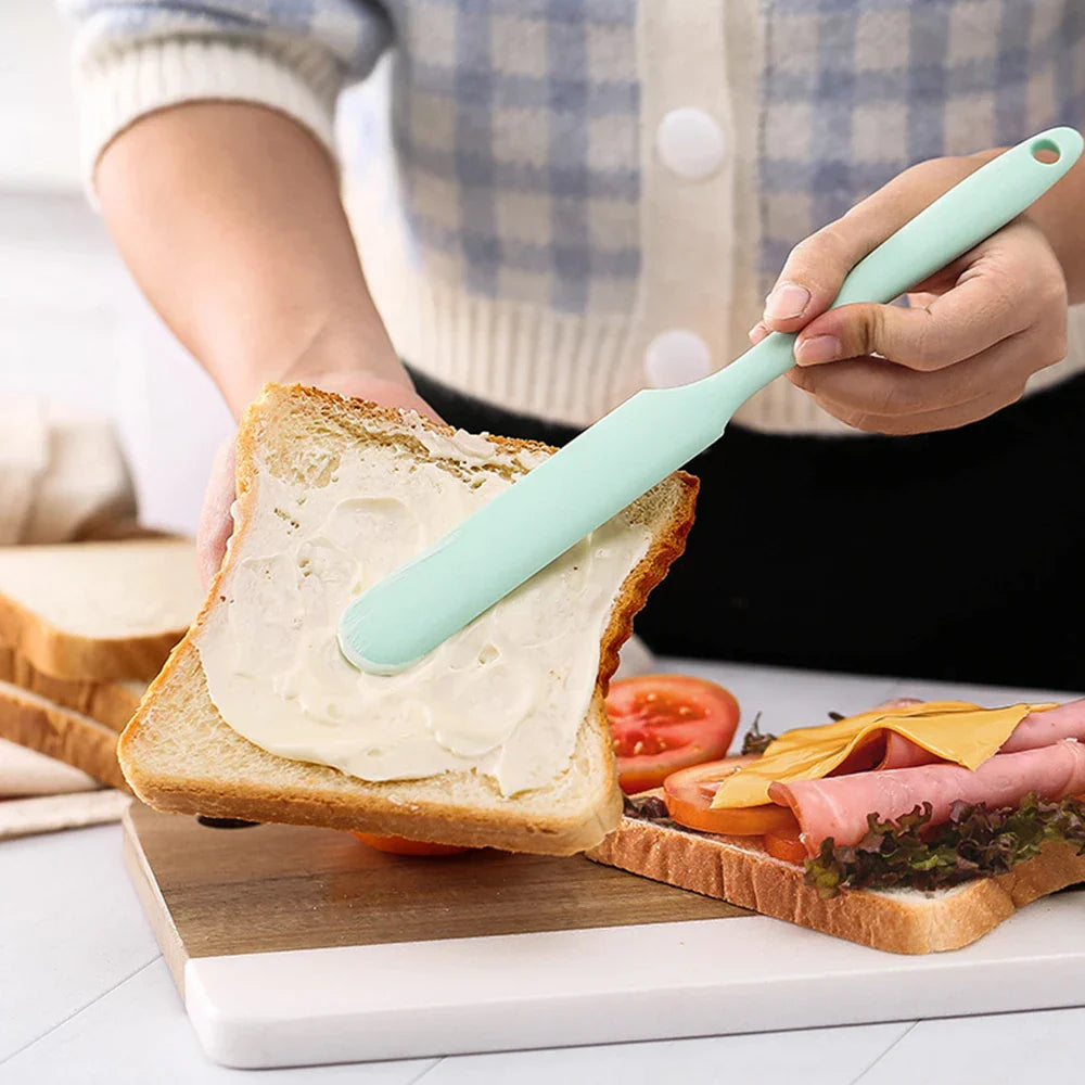 Carvallo Silikon Tårtspatel | Värmetålig & Livsmedelsäker | 24 cm | Flexibel Degskrapa i Pastellfärger Carvallo