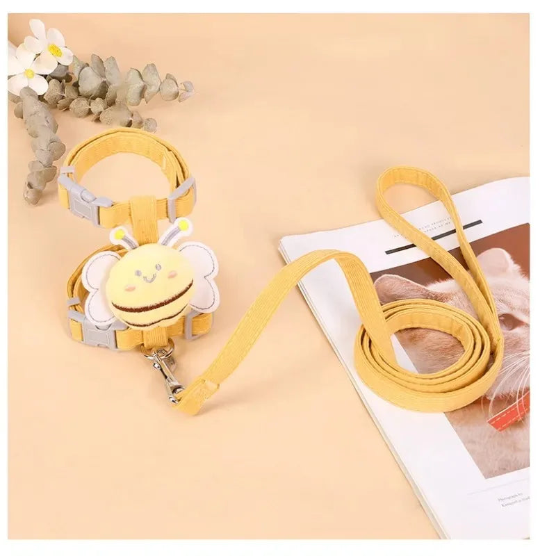 Carvallo | Justerbart sele-set med koppel & halsband | Dubbellagsdesign i tecknad bi-stil | För katter & små hundar Carvallo