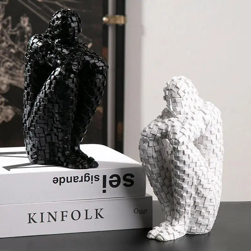 Shizuka Ornament Skulptur | 8.3" Abstrakt Har figur | Vävd Textur Carvallo