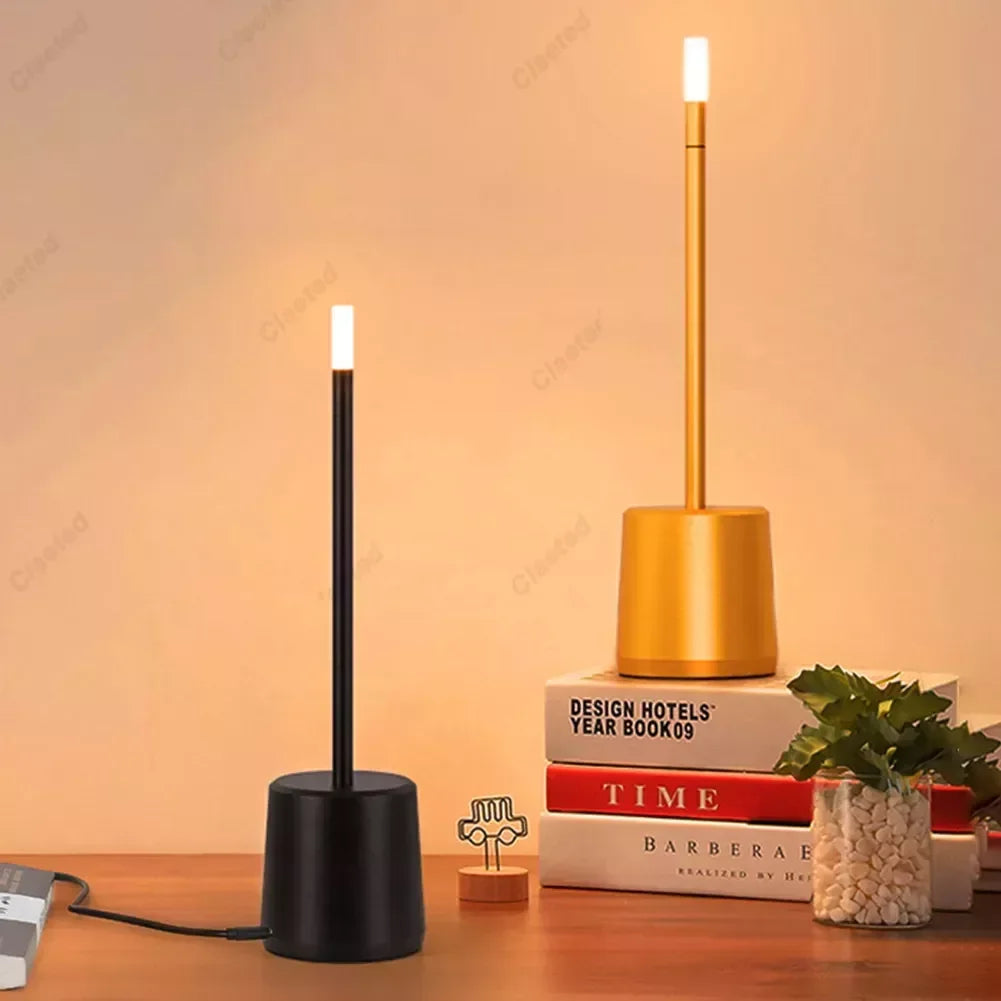 Carvallo – Lyxig LED Bordslampa med Steglös Dämpning och Elegant Kristallskärm Carvallo