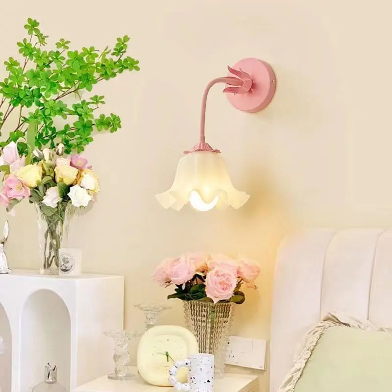 FrenchBloom - Vägglampa Sovrum Med Blomdesign Carvallo
