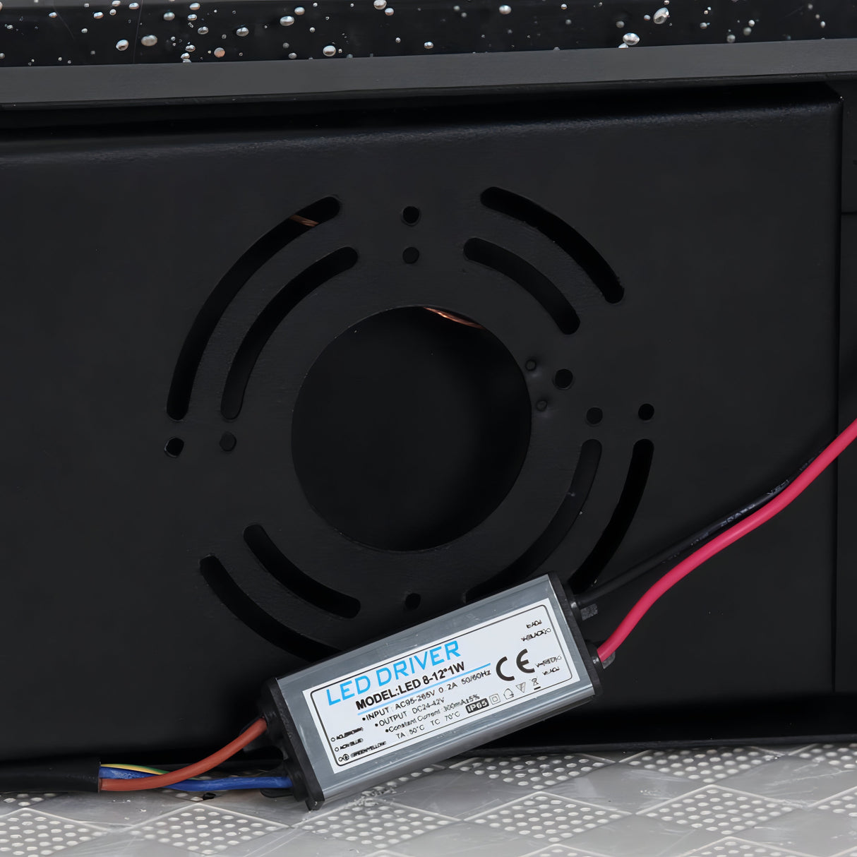 Raiden - Crystal IP65 Utomhus Vägglampa med Aluminiumkropp Carvallo