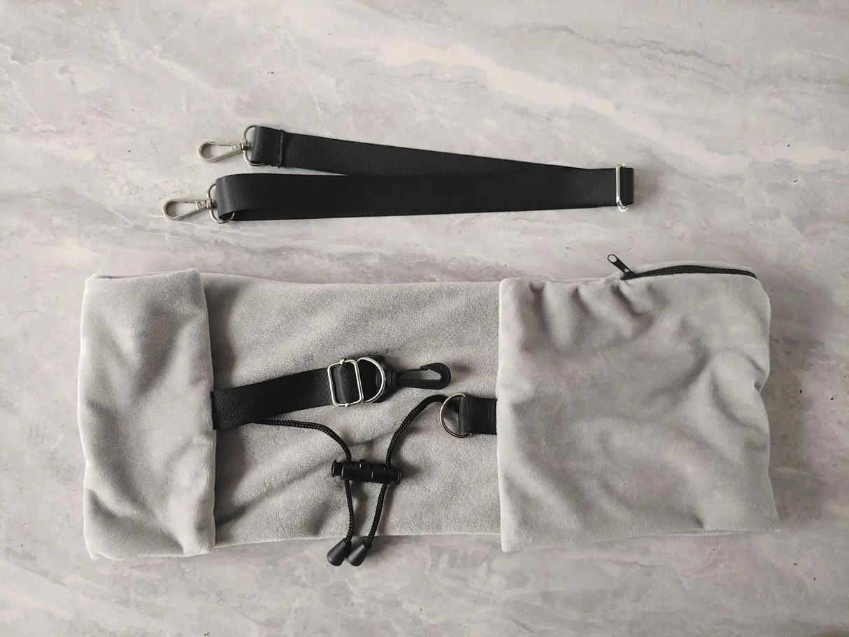 Carvallo Resekudde 2-i-1 | Fyllbar med kläder | Nackkudde & Förvaringsväska | Tvättbar & Ergonomisk Carvallo