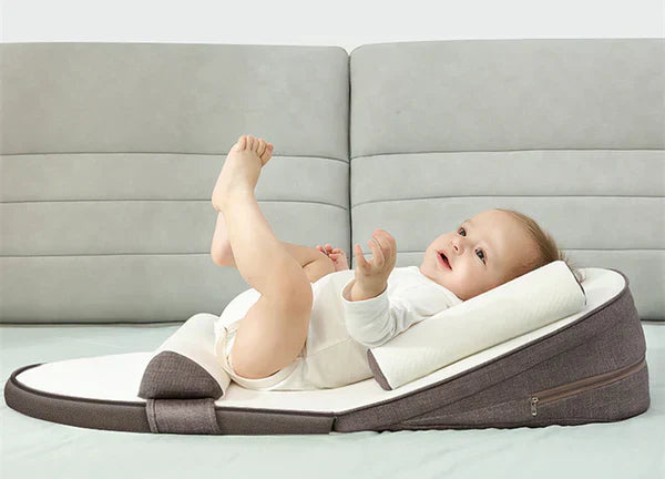 Anti-Reflux & Anti-Roll Baby Lounger Carvallo