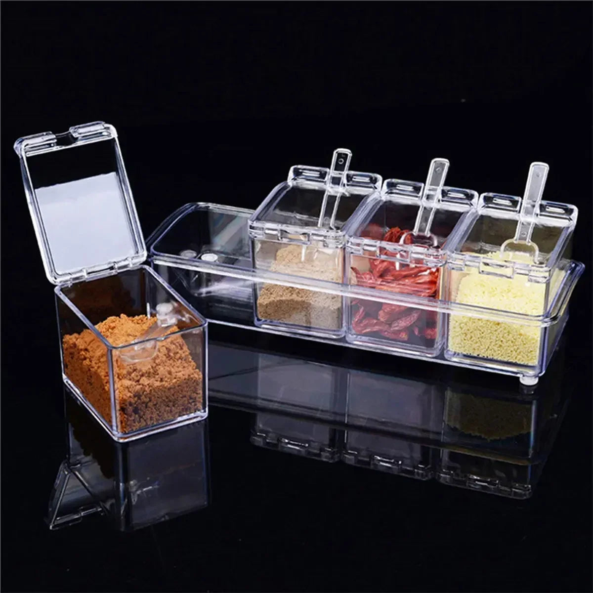 Carvallo ClearSpice Quadra | 4 fack med lock & skedar | Transparent | 23,5 × 9,5 × 8,5 cm | För salt, socker & kryddor Carvallo
